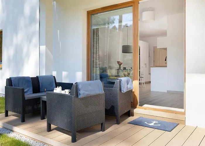 Pobierowoblue B001 *